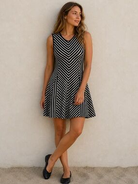 Monteau Los Angeles Black White Striped Fit & Flare Dress S